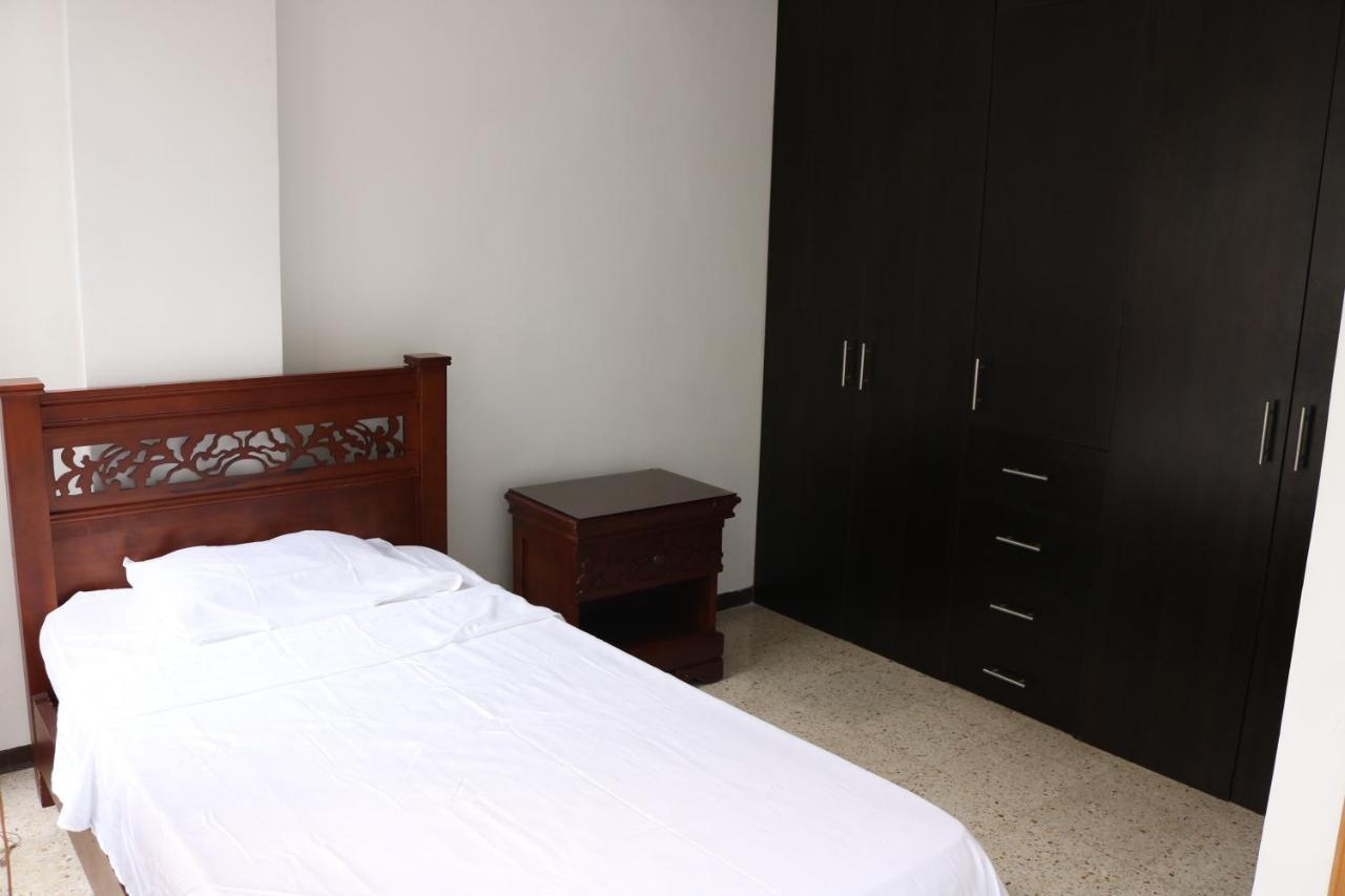 Apartamentos Limonar Калі Екстер'єр фото
